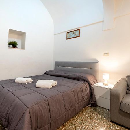 Casa Vita Ceglie Messapica Exterior foto